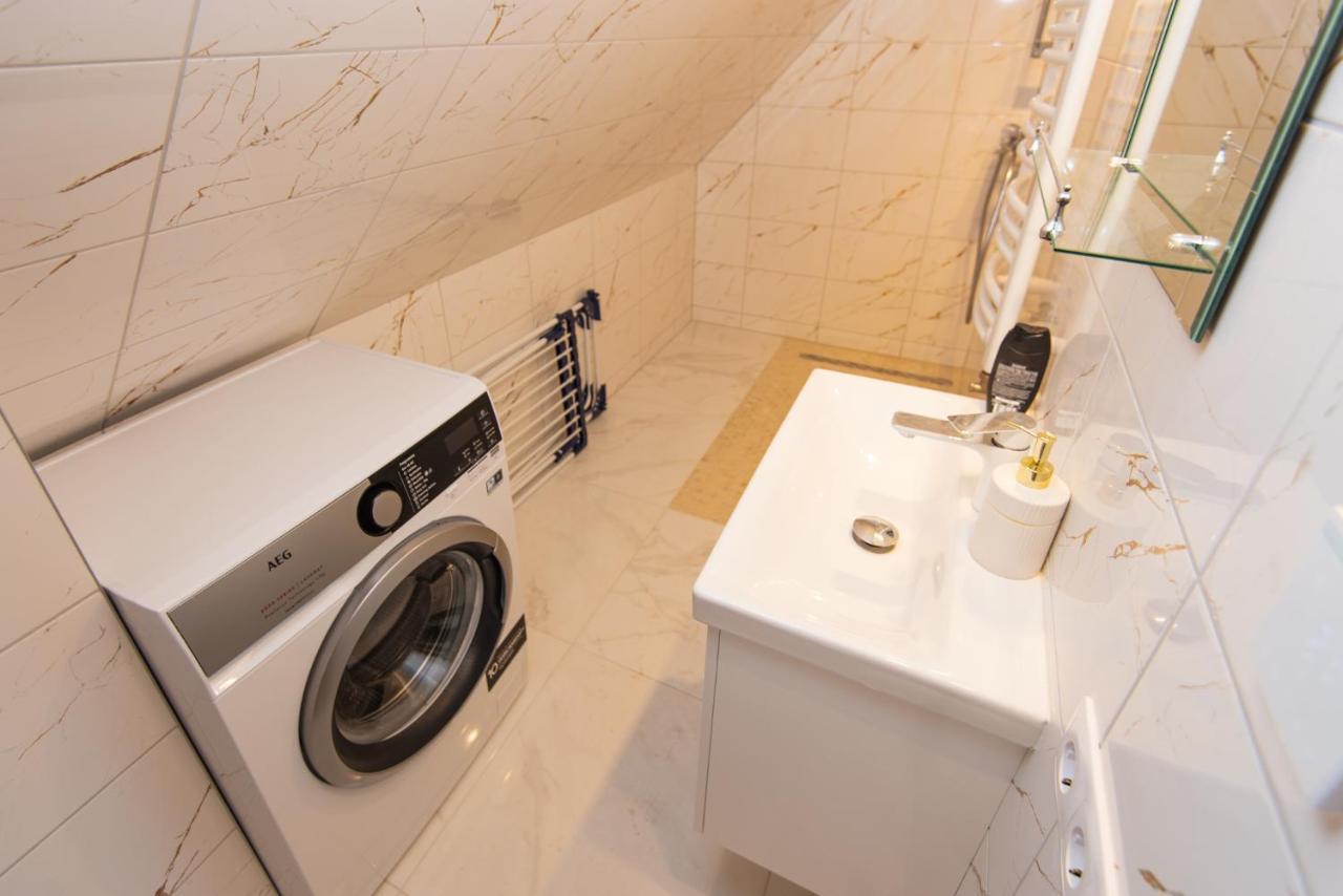 Apartamentai Pas Kaju Senamiestyje Salia Botanikos Parko Palanga Exterior photo
